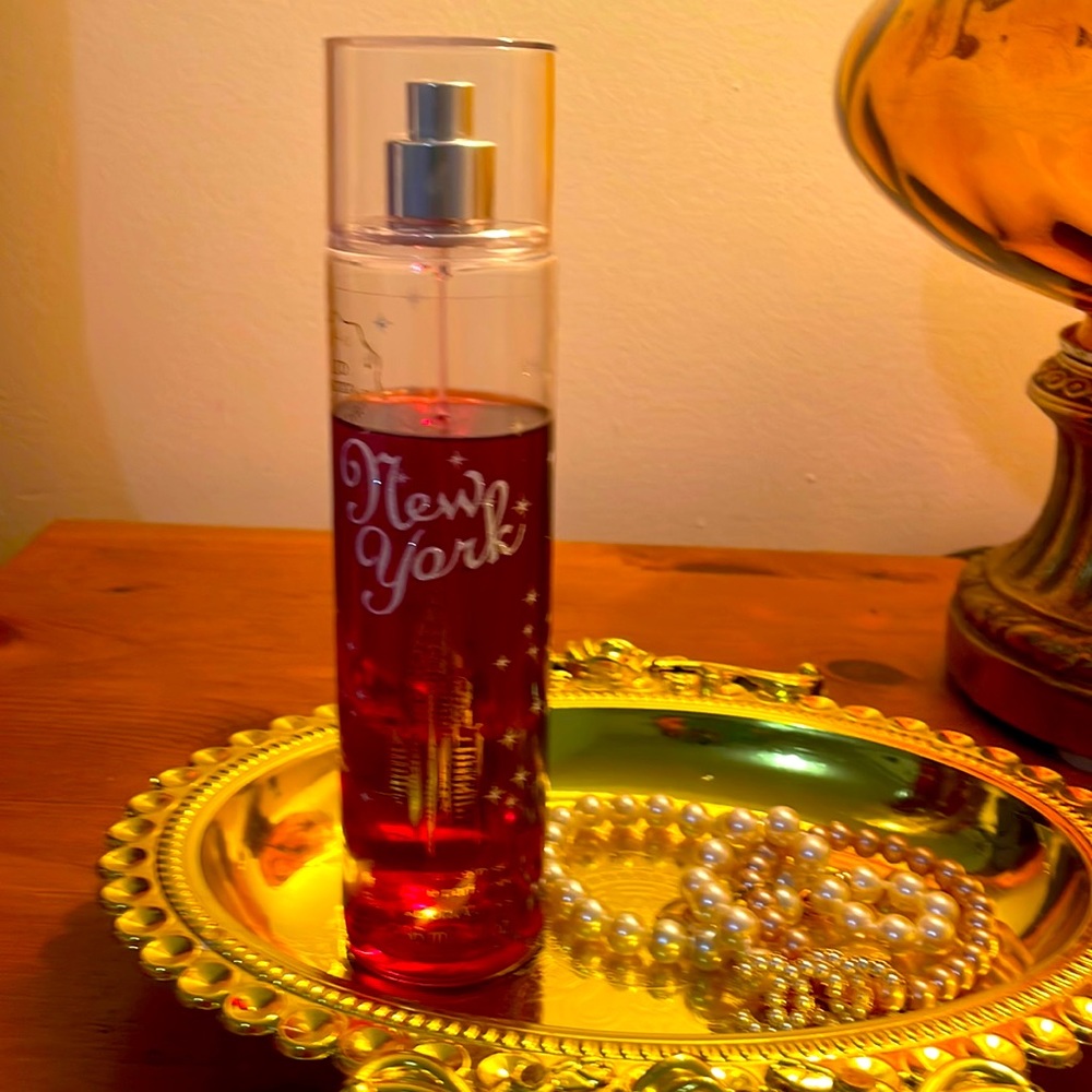 NEW YORK LTD Edition fine fragrance mist